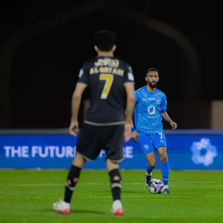 لاكازيت يقود نيوم لانتصار كبير على ضمك