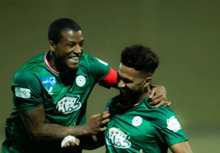 خالد الغنام يقود الاتفاق لفوز مثير على الخلود 2-1 في دوري روشن