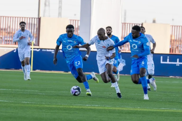 الفتح يفوز علي نيوم بهدف نظيف في الدوري