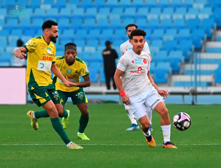 الخليج يتغلب على ضمك برباعية الدوري السعودي للمحترفين