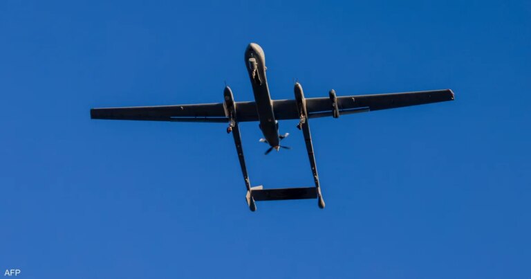 قصف بطائرة مسيرة يقتل فلسطينيين في غزة