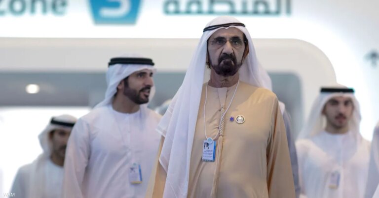 محمد بن راشد يتفقد فعاليات القمة العالمية للحكومات 2026