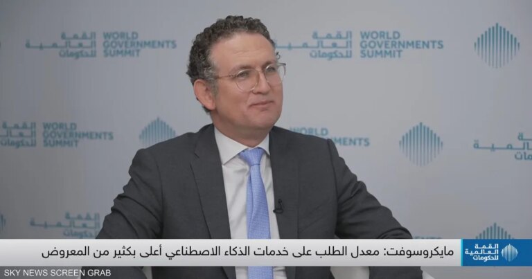 مايكروسوفت: الإمارات نموذج عالمي في تبني الذكاء الاصطناعي