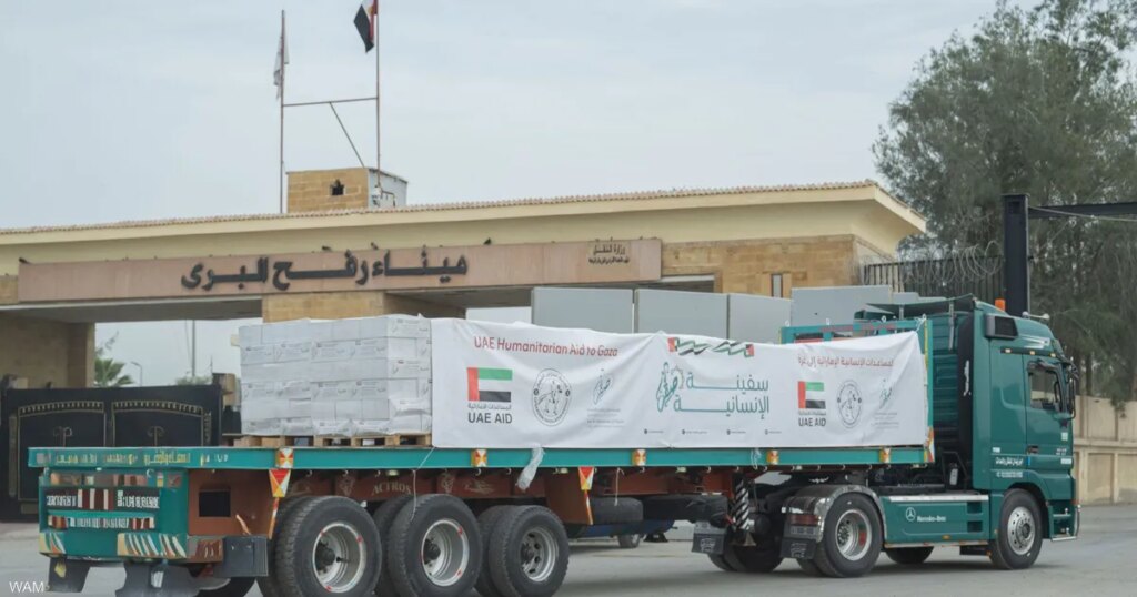 دخول أول دفعة من مساعدات "سفينة صقر الإنسانية" إلى غزة