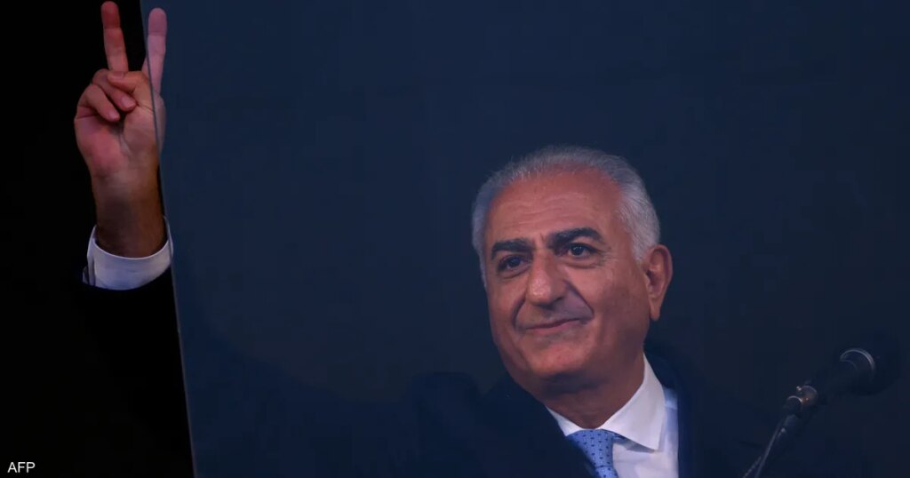 رضا بهلوي يطالب ترامب بتدخل "عاجل" في إيران