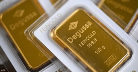 الذهب يتراجع مع تصاعد مخاوف التضخم والقلق بشأن الفائدة