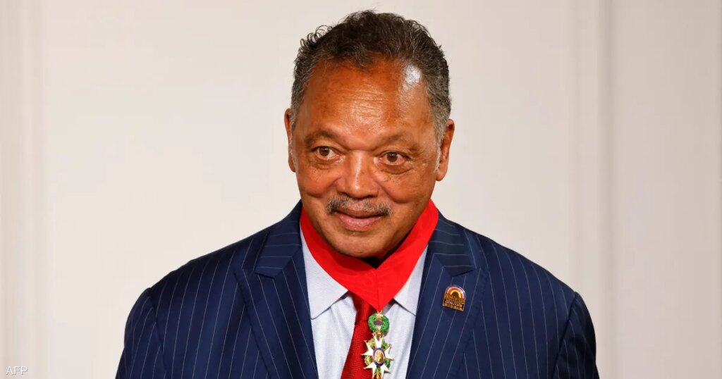 أيقونة الحقوق المدنية.. وفاة الأميركي جيسي جاكسون