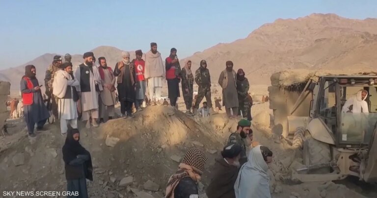 عشرات القتلى والجرحى في ضربات باكستانية على أفغانستان