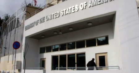 إجلاء جزئي للسفارة الأميركية.. لبنان بين القلق والترقب