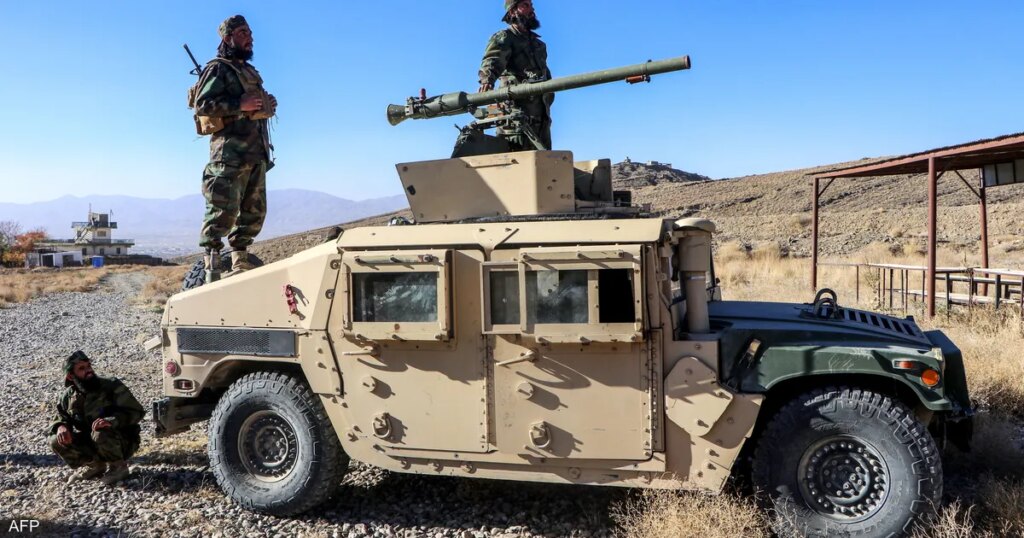 ردا على غارات دامية.. هجوم أفغاني يصعّد التوتر مع باكستان