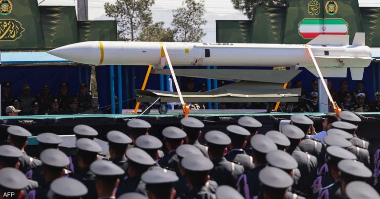 إيران تردّ على تصريحات ترامب.. وتحذر من حرب إقليمية واسعة