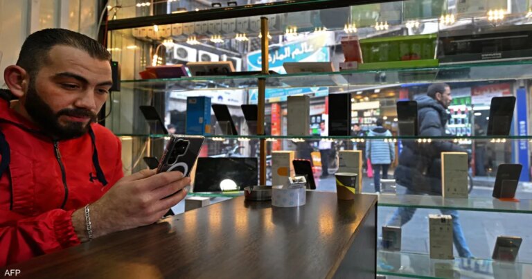 بين واشنطن وبكين.. قطاع الاتصالات السوري في مرمى الضغوط