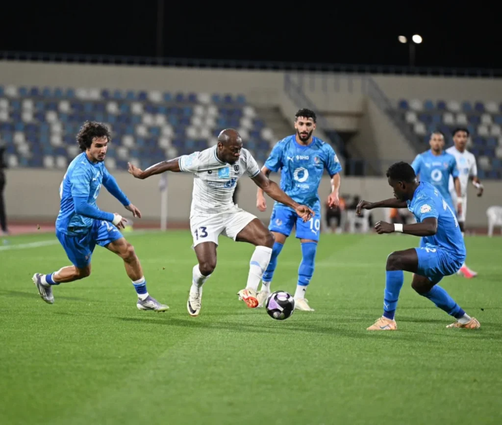 الأخدود ونيوم يتقاسمان نقاط الجولة الـ20 بدوري روشن