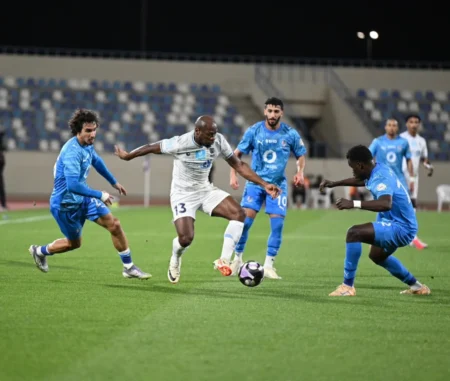 الأخدود ونيوم يتقاسمان نقاط الجولة الـ20 بدوري روشن