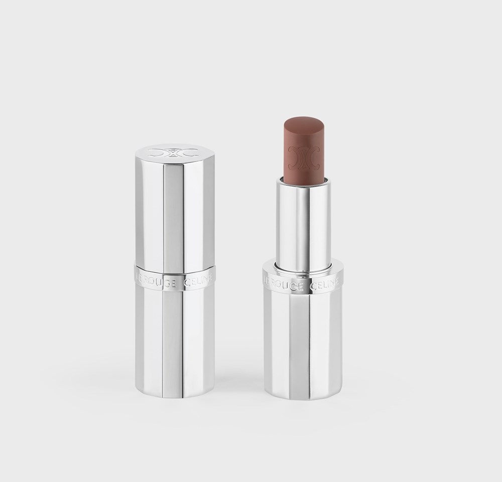 بلسم شفاه بلمسة كوتور.. حين تتحوّل العناية إلى توقيع من Celine