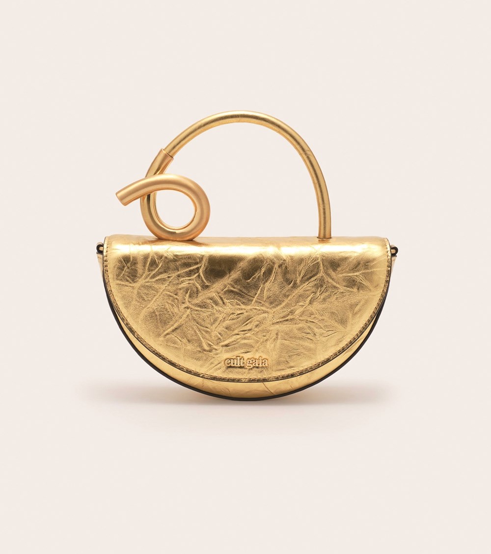 ياسمين لاريان حكمت: نغوص أكثر في التصميم النحتي