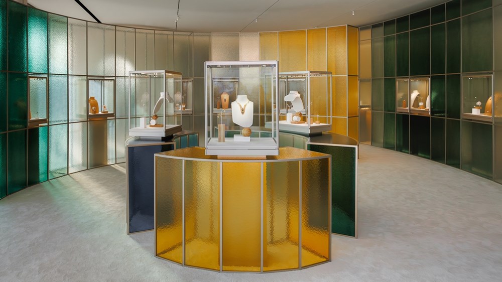 كارتييه تكشف عن معرض 