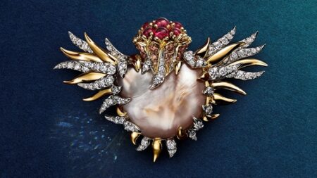 «تيفاني آند كو» تفتتح عام 2026 بإبداعات: «لاف بيردز» و«بيرد أون أ بيرل»