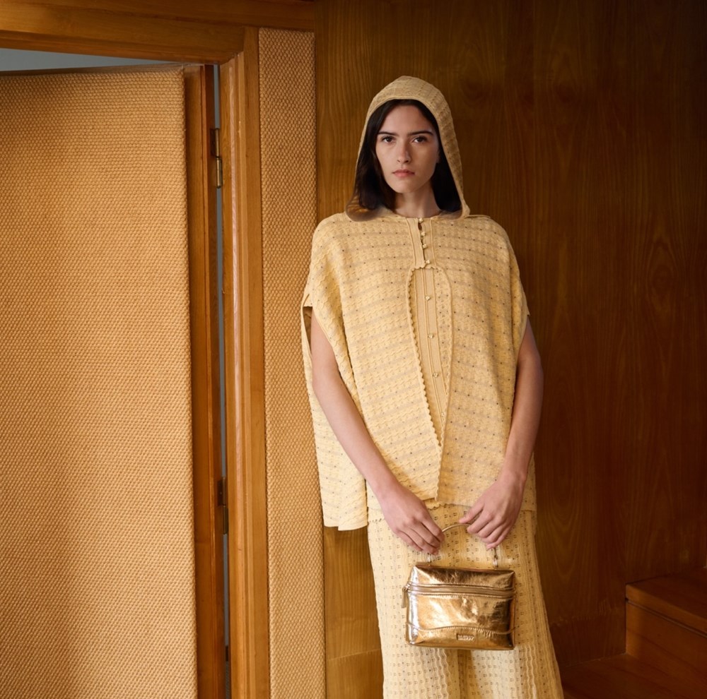 كبسولات «Sandro» و«Roger Viver» الرمضانية.. لمسة عالمية بروح شرقية