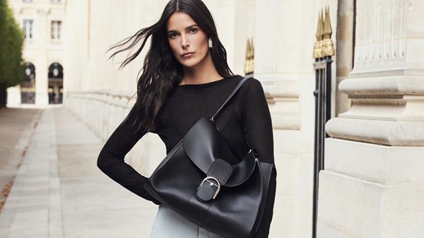 7 حقائب تزيد أناقتكِ.. في إطلالات رمضان 2026 7 حقائب تزيد أناقتكِ.. في إطلالات رمضان 2026