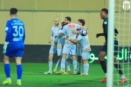 ثنائية سريعة تقود الرياض لفوز ثمين على الخلود