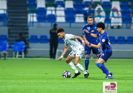 الفتح يفوز على الأخدود بثنائية ويعزز موقعه في روشن