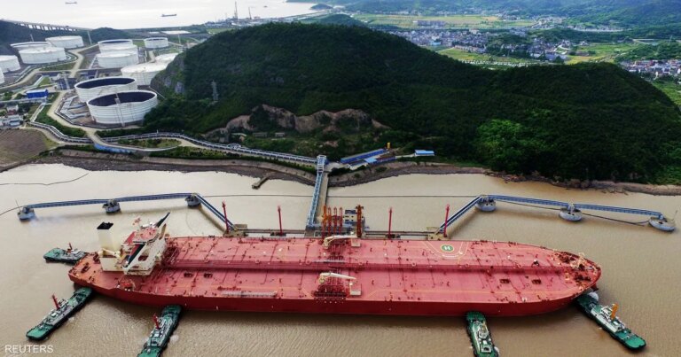 تصاعد الصراع الإيراني يعطل تدفقات النفط إلى آسيا