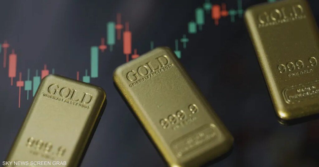 الذهب يتراجع مع طغيان صعود الدولار على أثر التوتر الجيوسياسي