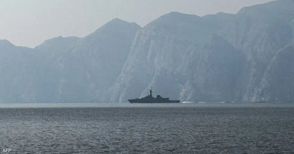 تحرك أميركي لتشكيل تحالف دولي لمرافقة السفن في مضيق هرمز