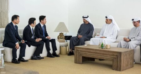 محمد بن زايد يستقبل مبعوث الرئيس الكوري