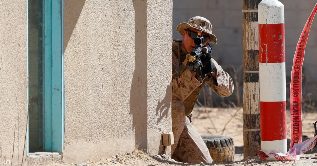 خيارات مطروحة.. ترامب يدرس التدخل البري في إيران