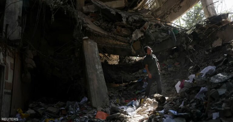 غارات جديدة على طهران وكرج وبندر عباس