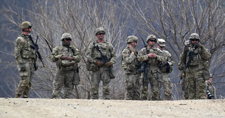 ترامب يدرس إرسال 10 آلاف جندي إضافي إلى الشرق الأوسط