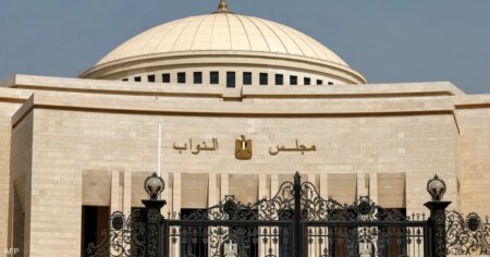 مصر.. "النواب والشيوخ" يدينان اعتداءات إيران على دول الخليج