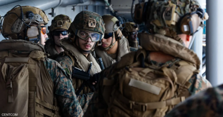 وصول 3500 من قوات المارينز إلى الشرق الأوسط