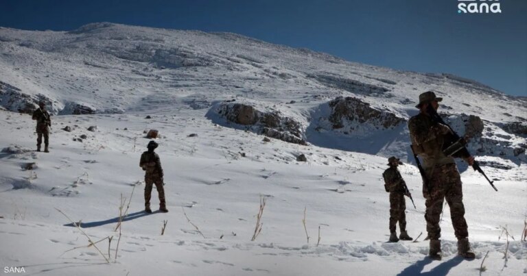 الجيش السوري يغلق نفق تهريب عبر الحدود مع لبنان غرب حمص