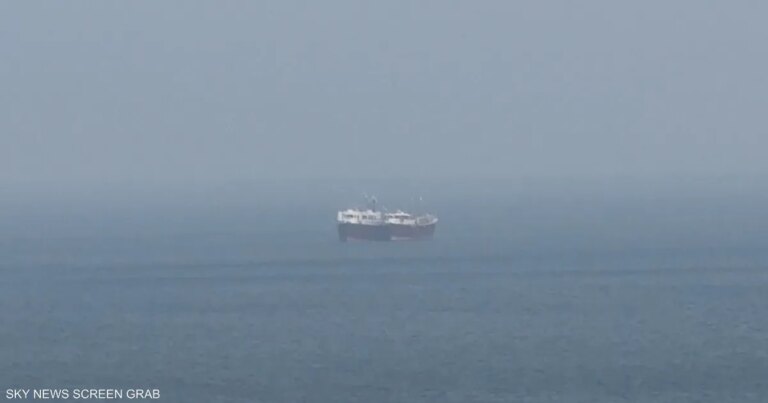 حرب المضائق.. إيران تؤجج الصراع وأميركا تحكم الخناق