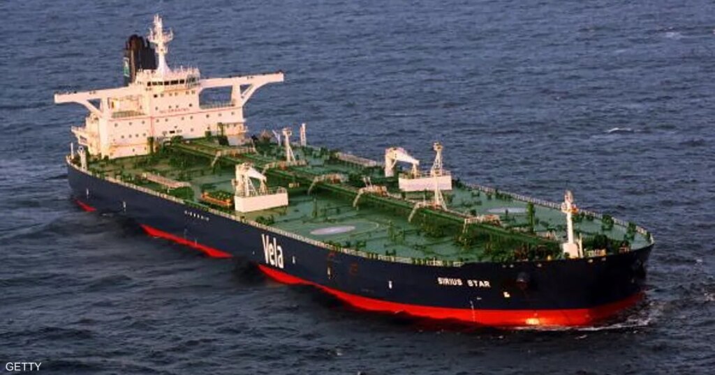 ترامب يأمر بتأمين ناقلات النفط ويطرح مرافقتها في هرمز