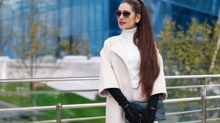 قفازات الجلد الطويلة.. أناقة تلامس أطراف أصابعكِ في رمضان