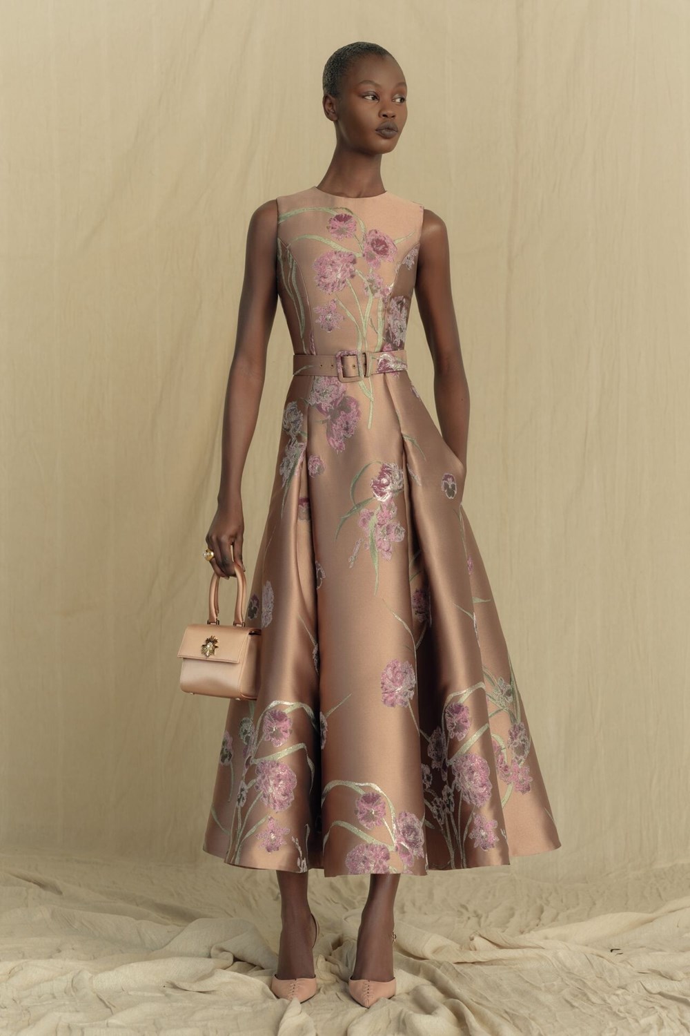 زهير مراد يستحضر أناقة «العصر الجميل» في مجموعة خريف وشتاء 2026-2027