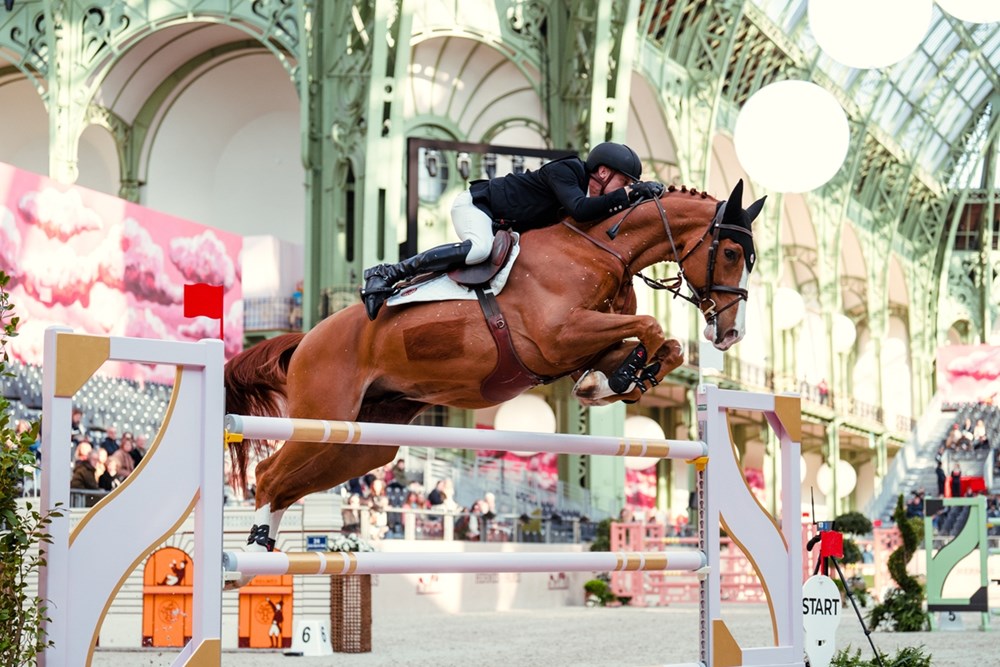 «Saut Hermès 2026».. خيول تسابق الريح بأناقة خالدة في قلب باريس