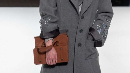 حقائب تزين إطلالاتكِ في صيف 2026.. نسقيها بأسلوب عصري