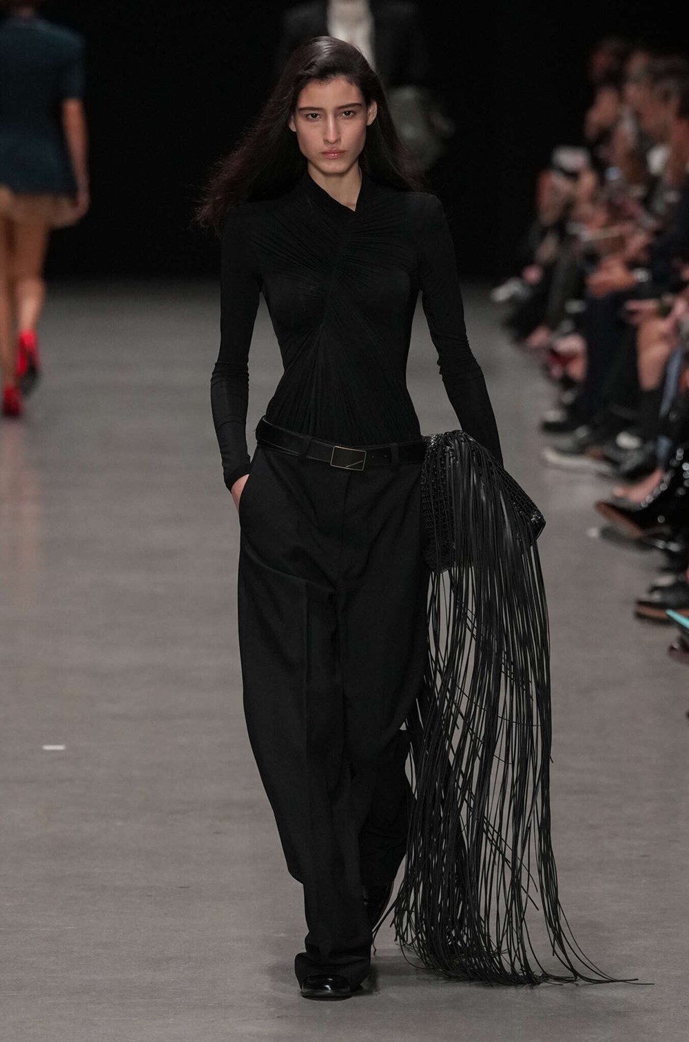 الشراشيب موضة صيف 2026.. أجمل الإطلالات لتستوحي منها مظهركِ