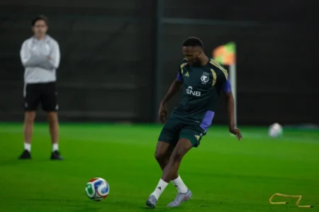 الأخضر يختتم استعداداته لمواجهة مصر وديًا في جدة