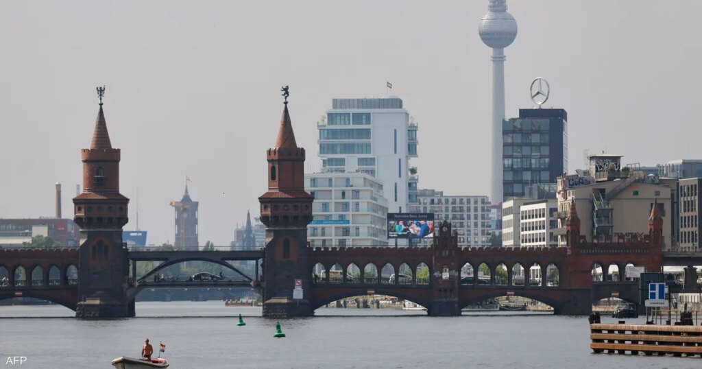 لماذا خفضت معاهد البحوث توقعات نمو ألمانيا إلى النصف؟