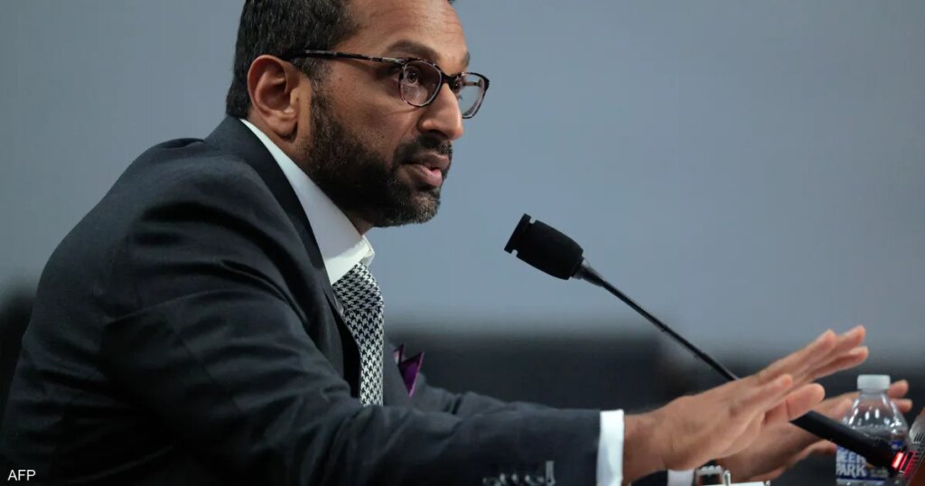 أنباء عن مناقشات لمغادرة المزيد من مسؤولي إدارة ترامب