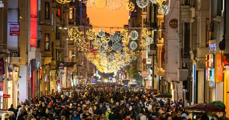 مقتل 3 أشخاص بإطلاق نار قرب قنصلية إسرائيل في إسطنبول