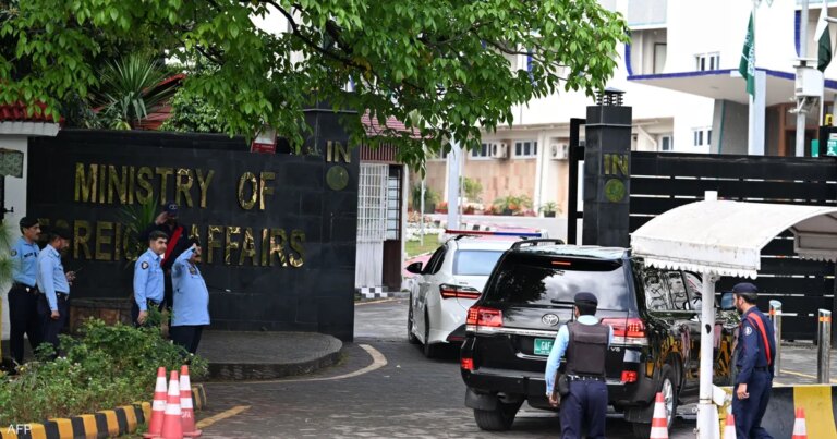 مسؤول إيراني: جهود باكستان لوقف الحرب تقترب من "مرحلة حاسمة"