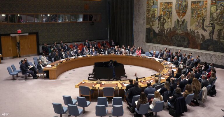 الصين وروسيا تستخدمان "الفيتو" ضد مشروع قرار فتح مضيق هرمز