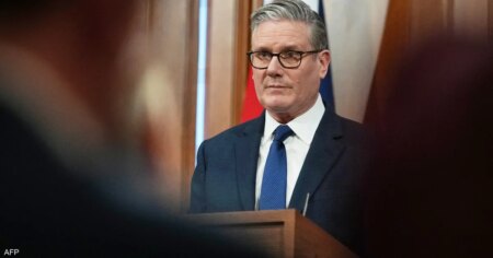 ستارمر: لن ننجر إلى الحرب ولا ندعم السيطرة على مضيق هرمز